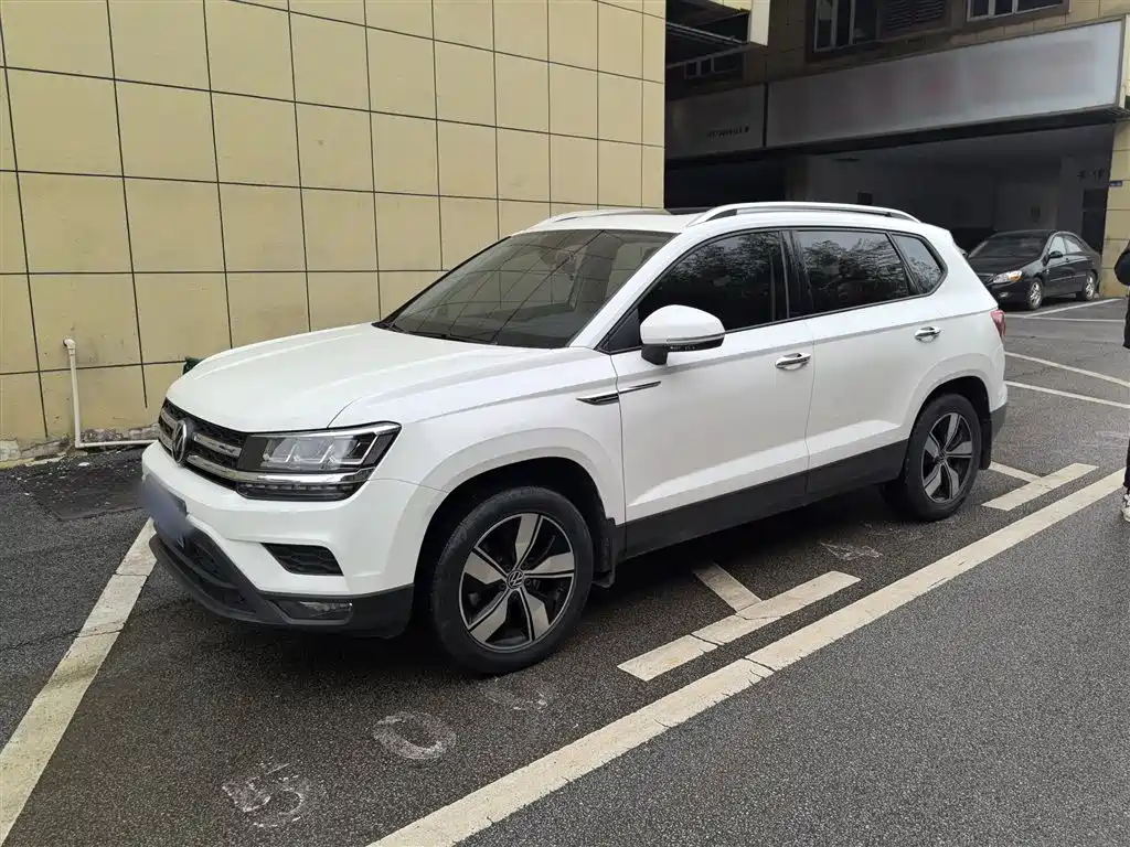 VOLKSWAGEN TUYUE