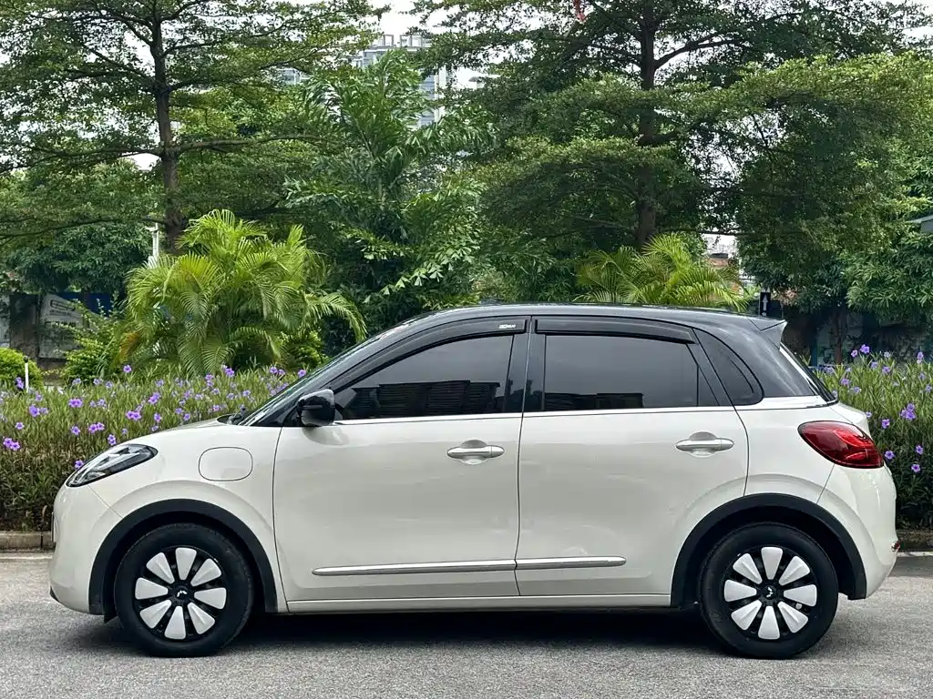Photo 3 - Wuling Motors Wuling Bingo