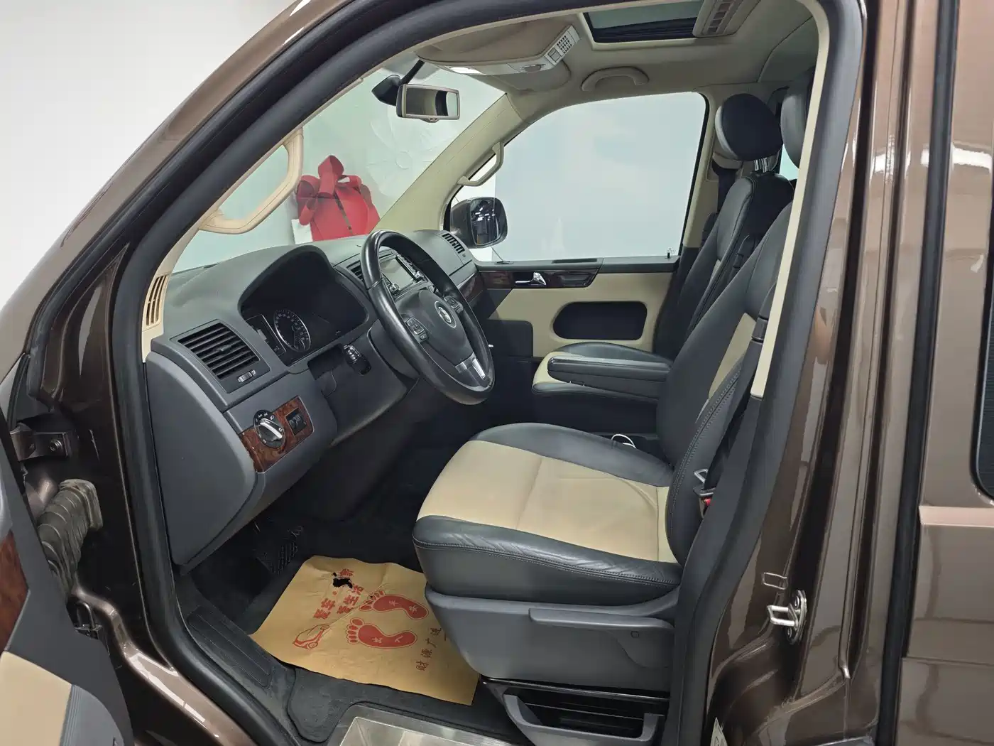 Volkswagen Multivan 2015 2012 2.0TSI 4WD Premium