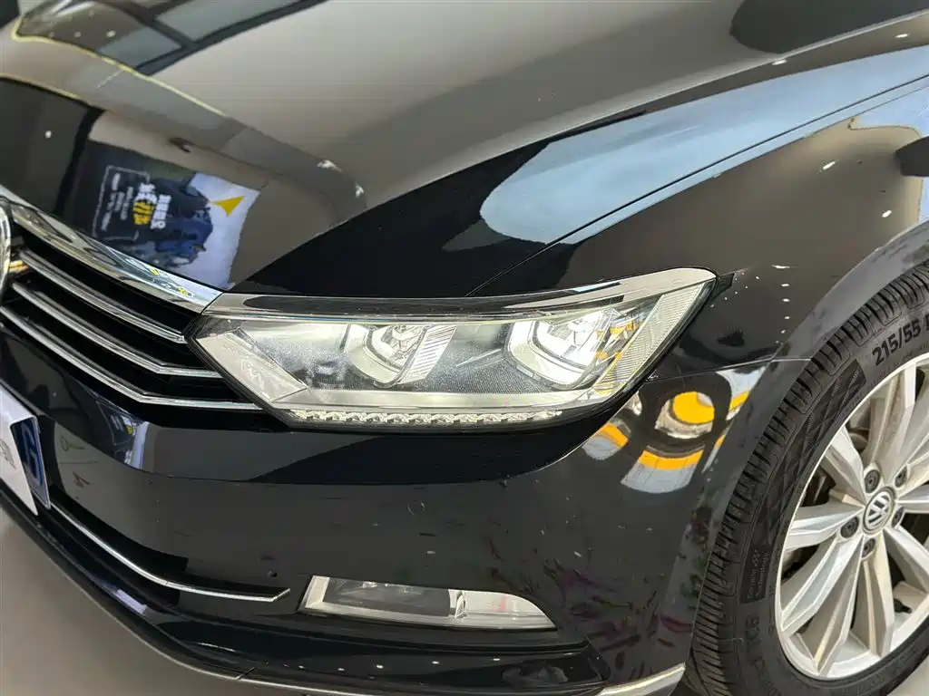 Volkswagen Magotan 2019 330TSI DSG Leading China V фото 7
