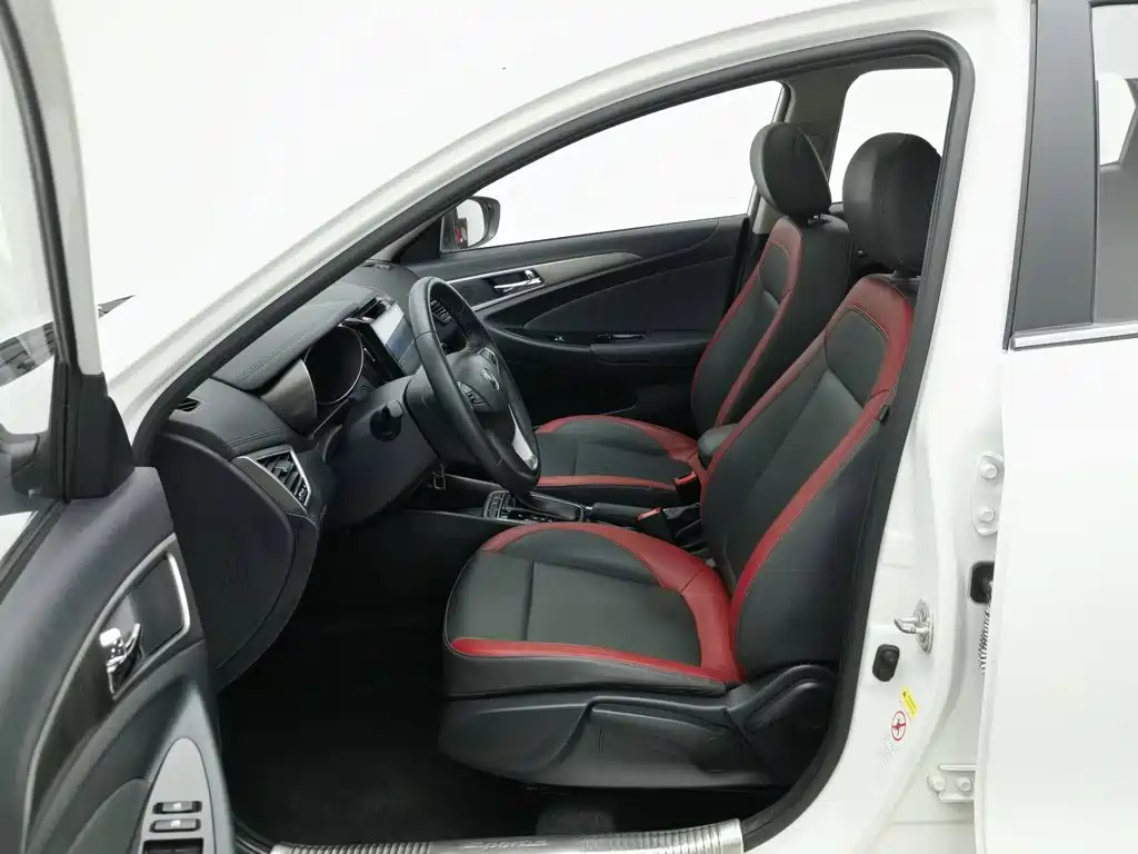 Photo 10 - Changan Eado XT