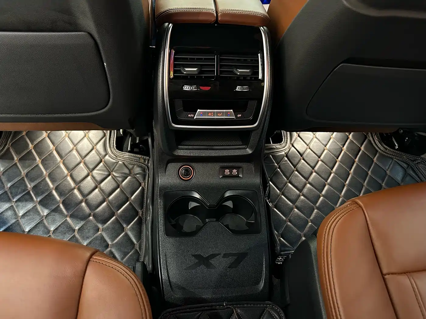 BMW X7 2020 xDrive40i Premium M Sport Package фото 21