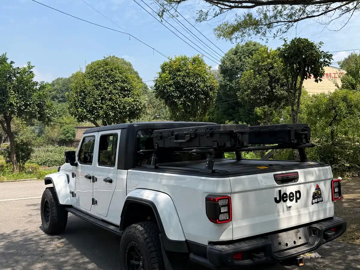 Фото 7 - Jeep Gladiator