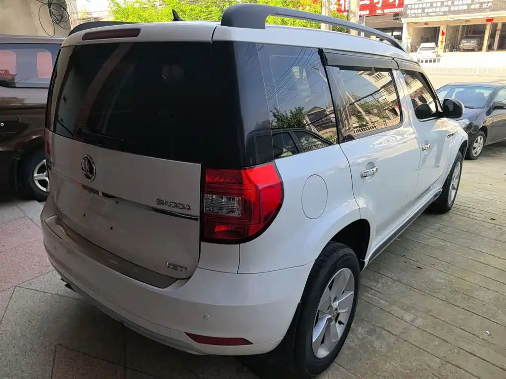 Škoda Yeti 2016 1.4TSI DSG Forward Edition фото 5