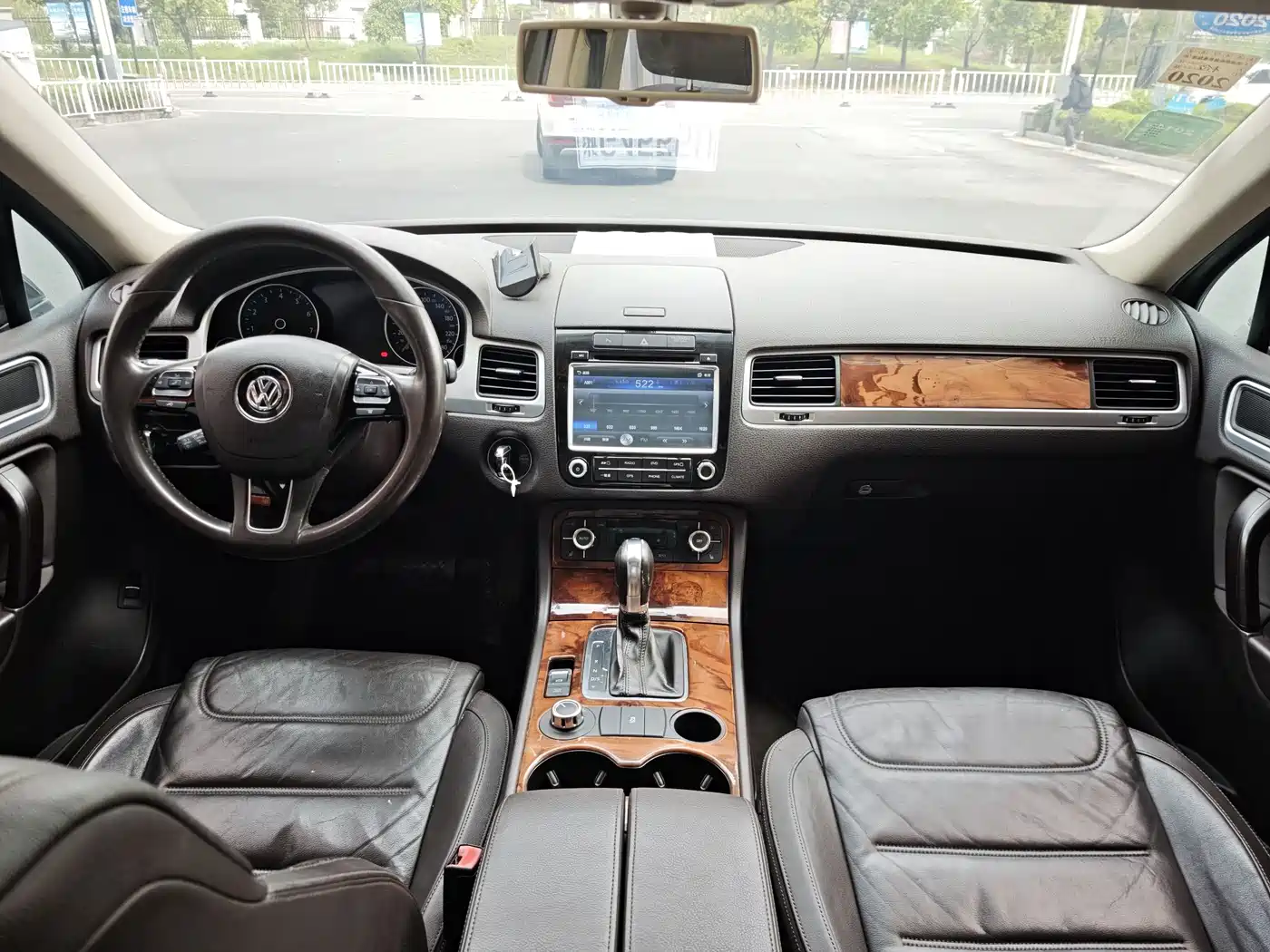 Volkswagen Touareg 2011 3.0TSI Premium фото 6