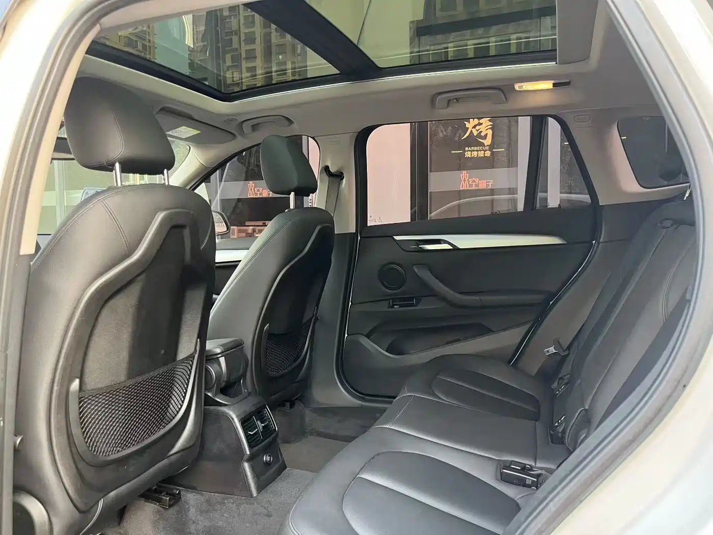 BMW X1 2016 sDrive18Li Premium Model фото 8