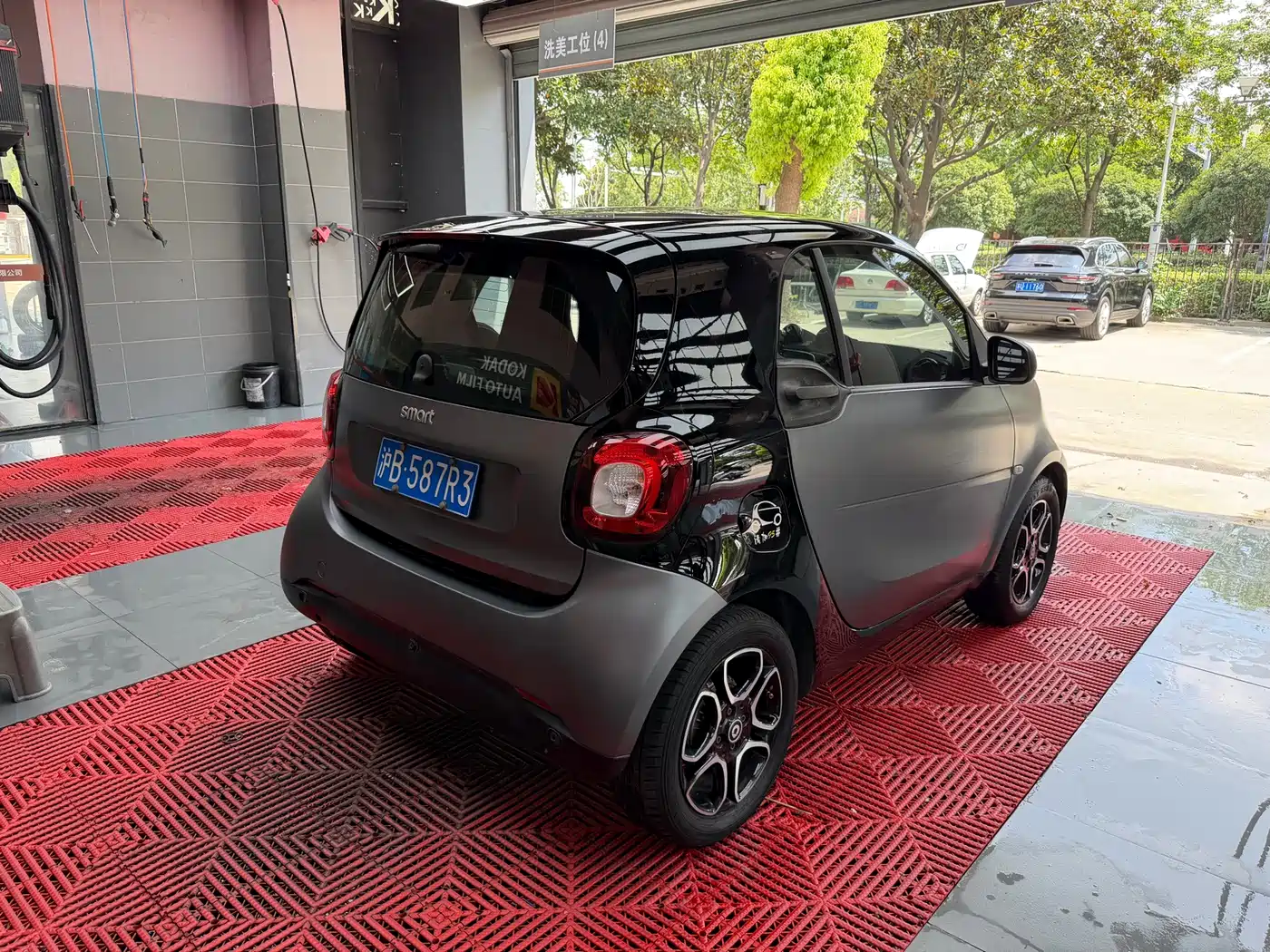 smart fortwo 2019 2019 0.9T 66kW Hardtop Wind Edition China VI