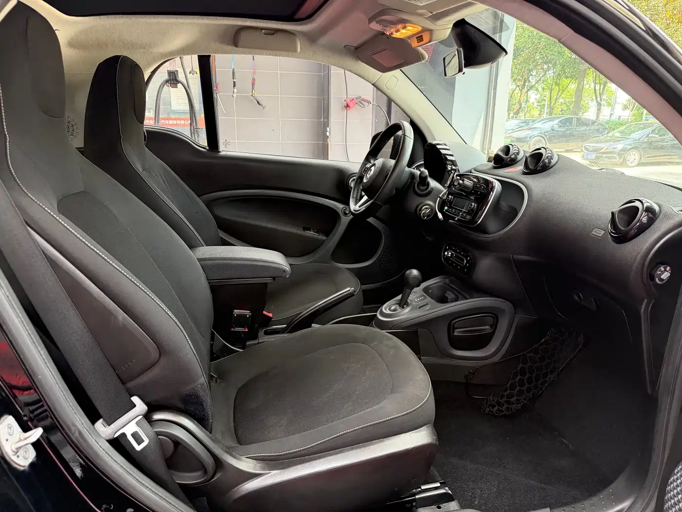 smart fortwo 2019 2019 0.9T 66kW Hardtop Wind Edition China VI