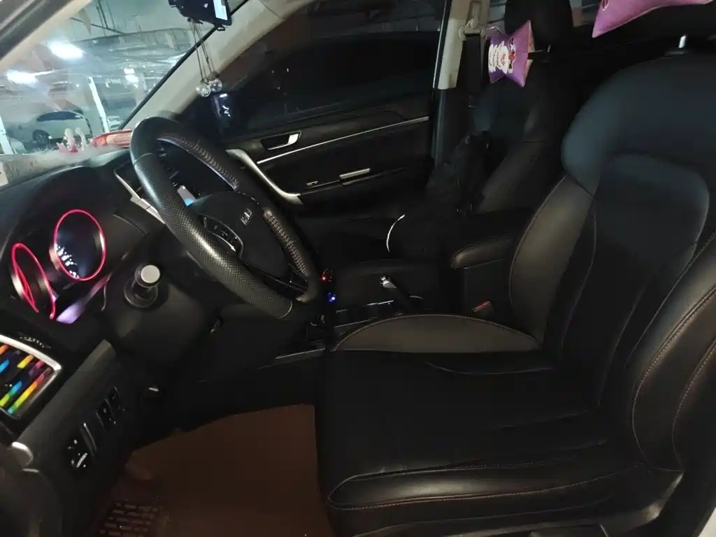 Haval M6 2017 2017 1.5T Automatic 2WD Elite