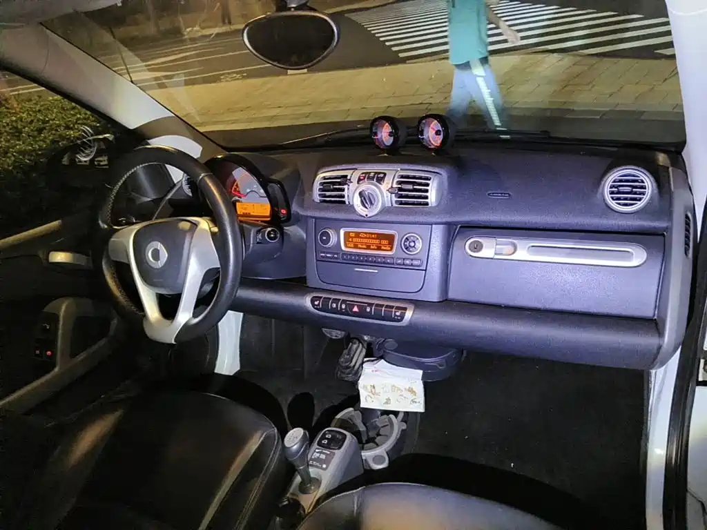 smart fortwo 2013 2012 1.0T Convertible Passion