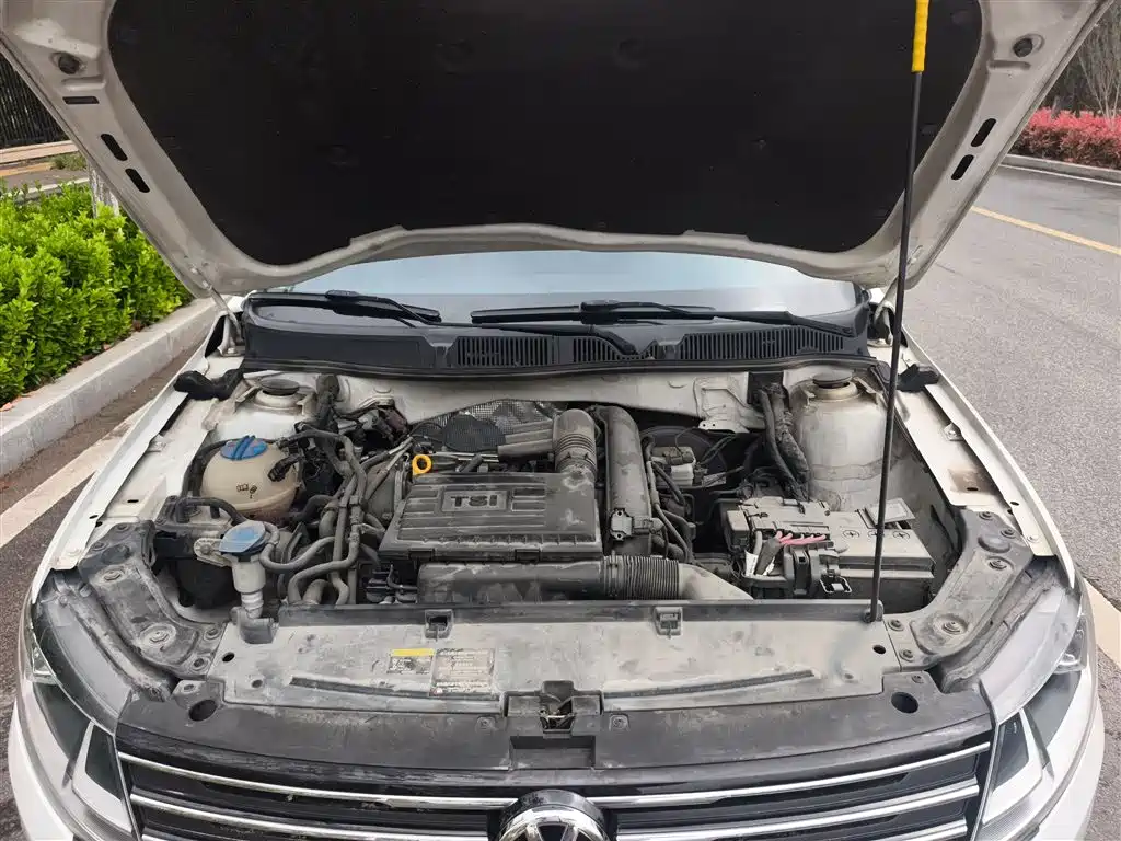 Volkswagen Lavida Tour 2017 230TSI DSG Comfort Edition фото 22