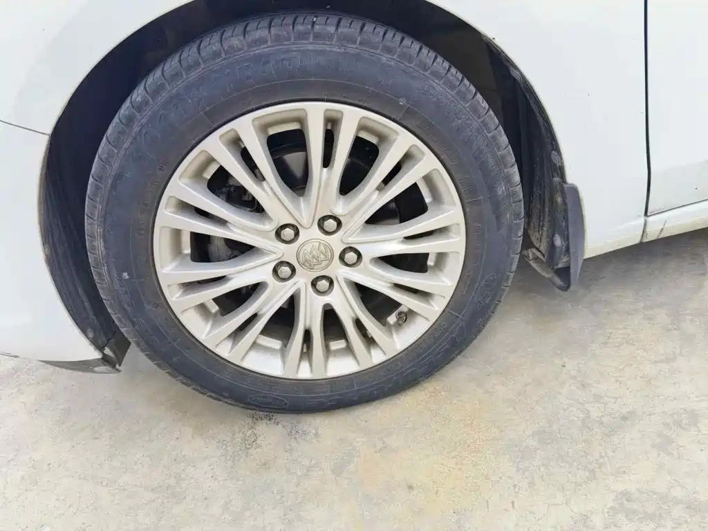 Photo 7 - Buick Excelle