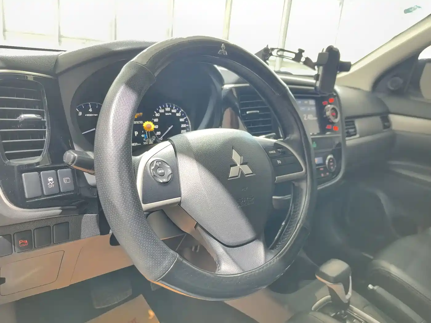Mitsubishi Outlander (Import) 2013 2013 2.4L 4WD Luxury Navigation 5-seater