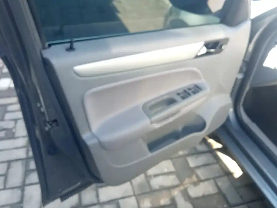 Volkswagen Bora 2012 2012 1.6L Automatic Fashion Value Edition