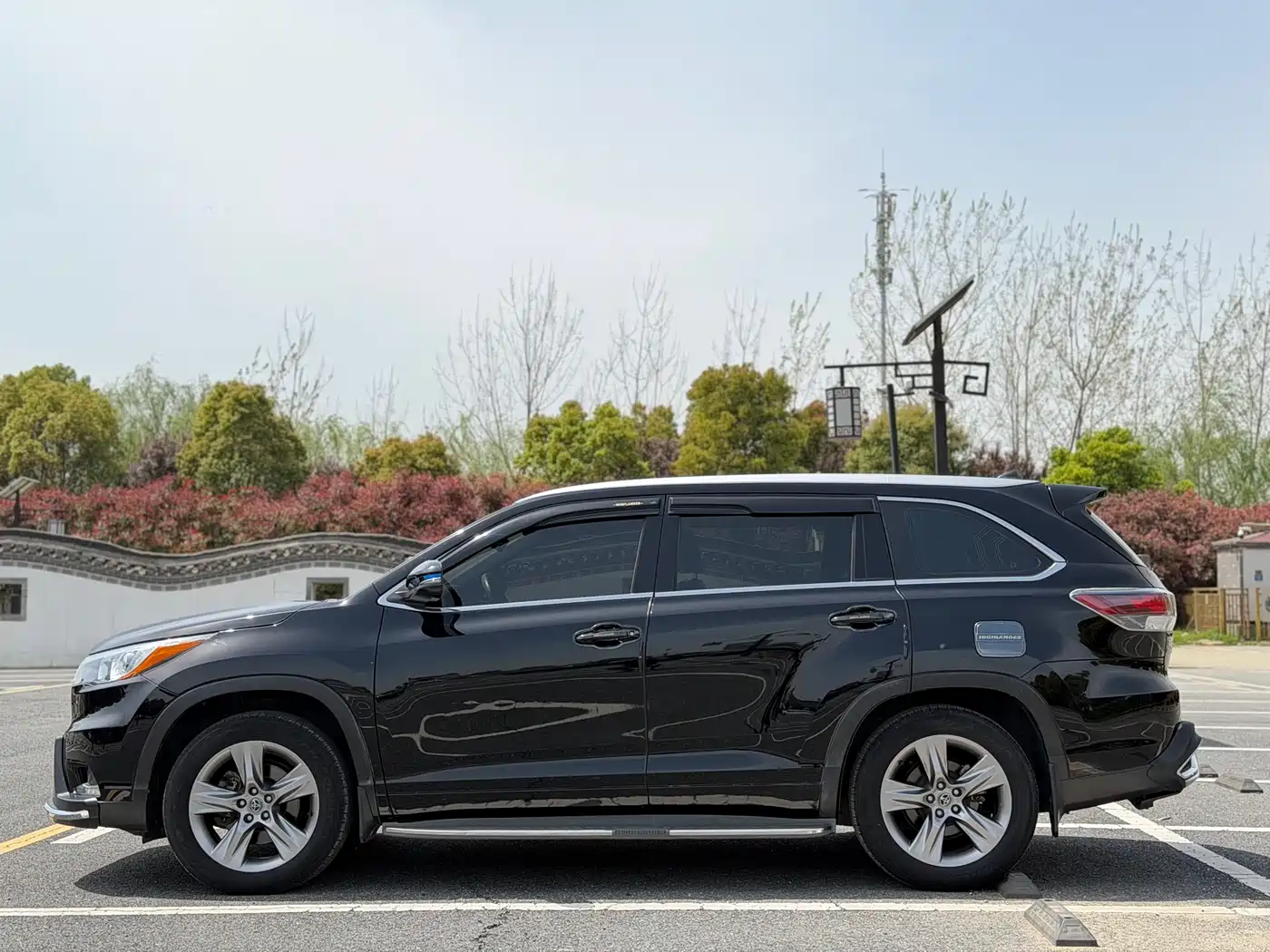 Toyota Highlander 2015 2.0T FWD Luxury Edition 7-seater фото 4