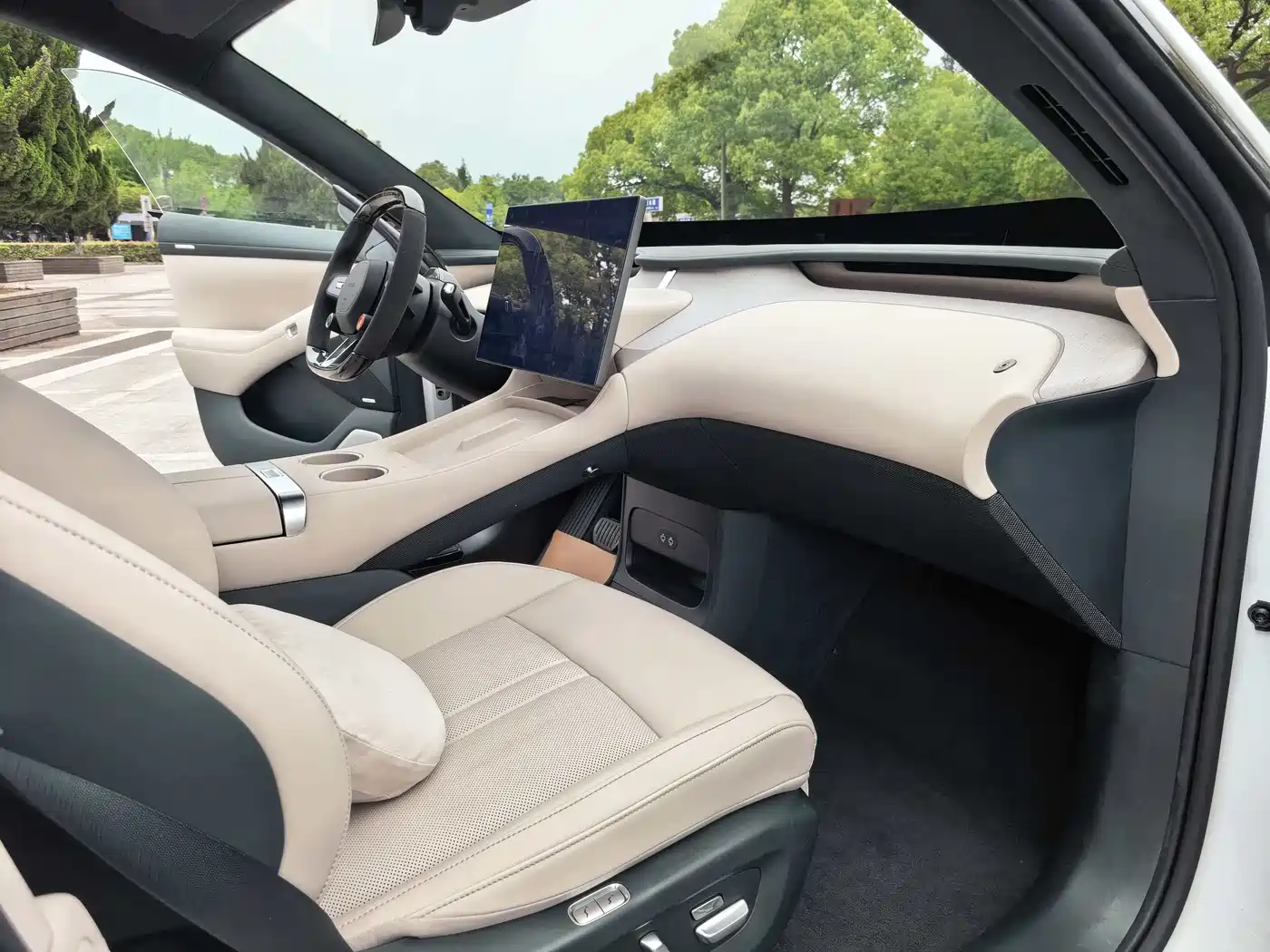 Xiaomi Auto Xiaomi YU7 2025 Ultra Long Range High Performance AWD Max Edition фото 12