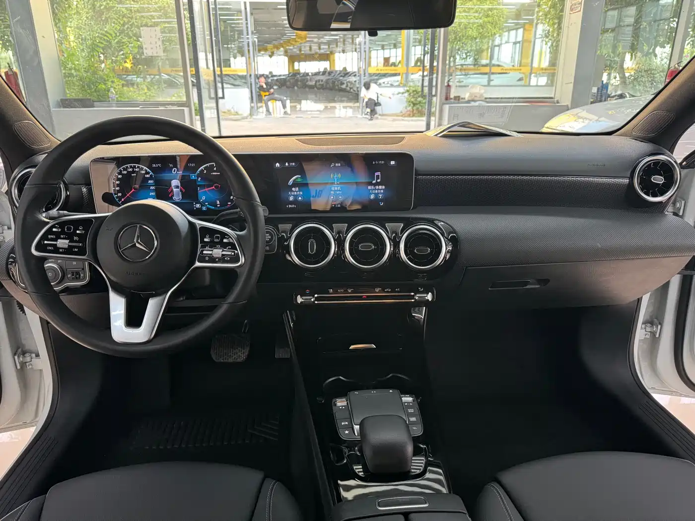 MERCEDES-BENZ CLASS A (IMPORTED)
