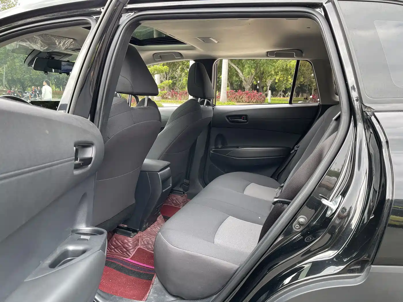 Toyota Frontlander 2024 2.0L CVT Luxury Edition фото 5