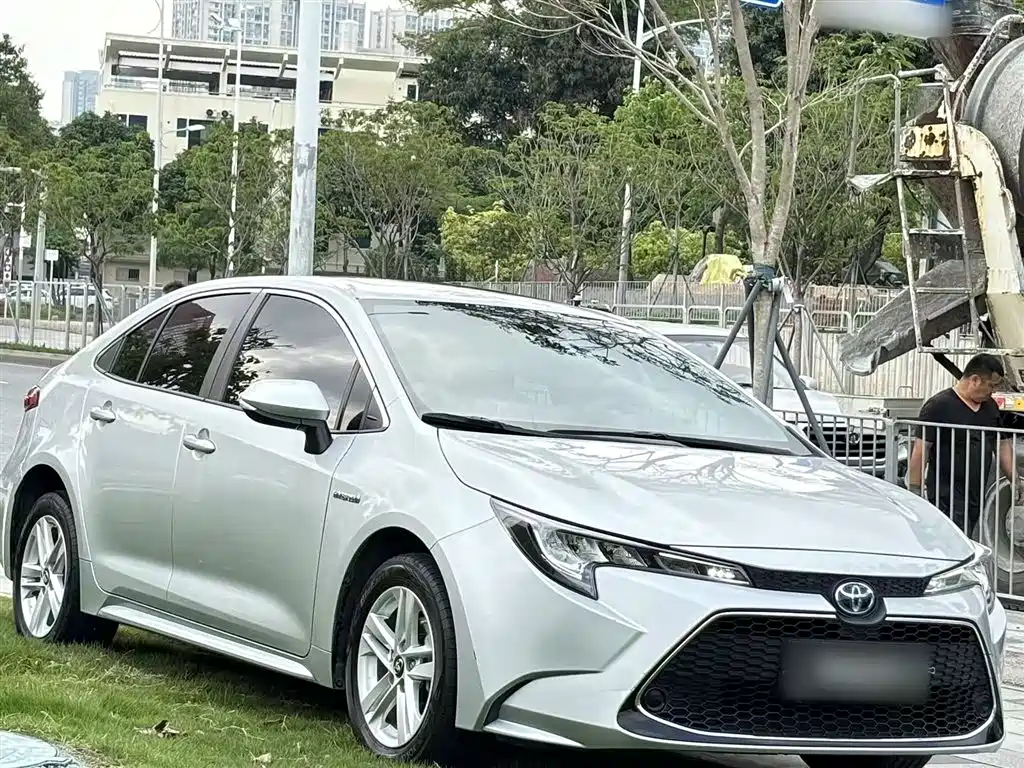 Toyota Levin 2022 Dual Engine 1.8H E-CVT Luxury Edition фото 25