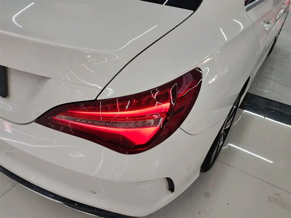 Mercedes-Benz CLA (Import) 2017 CLA 200 Fashion фото 8