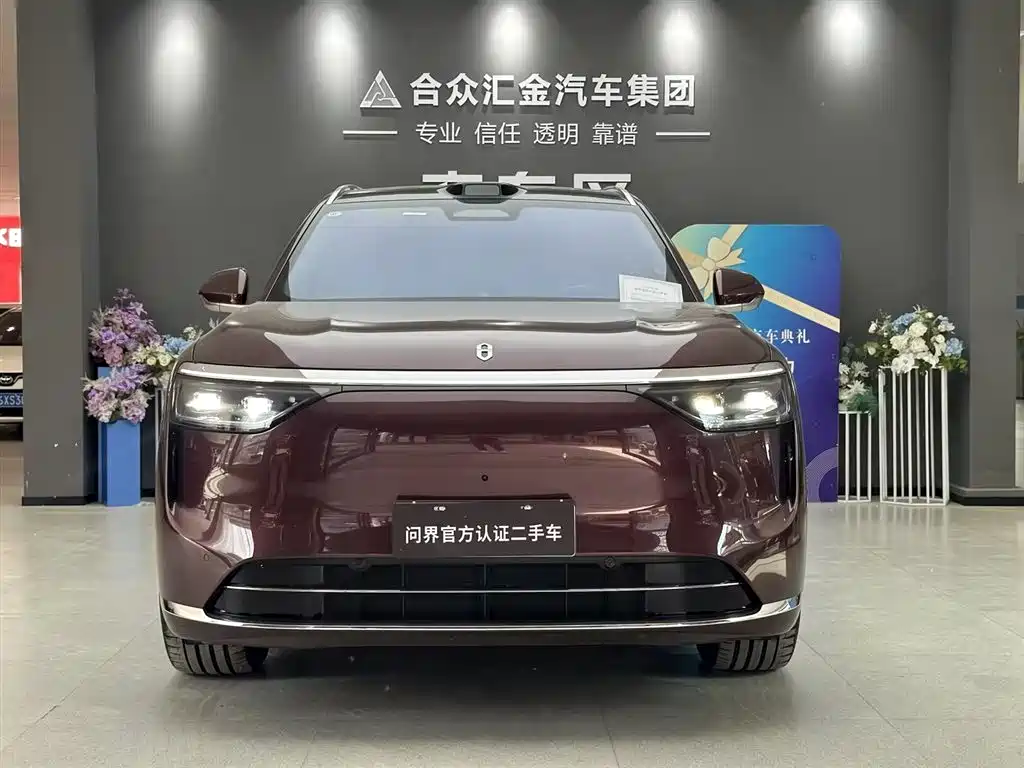 AITO Wenjie AITO M8 2025 Model Extended Range Ultra Edition 53.4kWh 5-Seater фото 2
