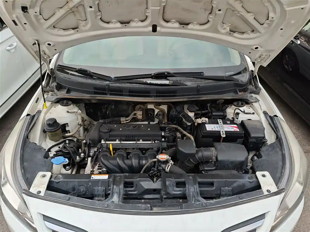 Hyundai Verna 2014 1.4L Manual Smart GLS фото 20