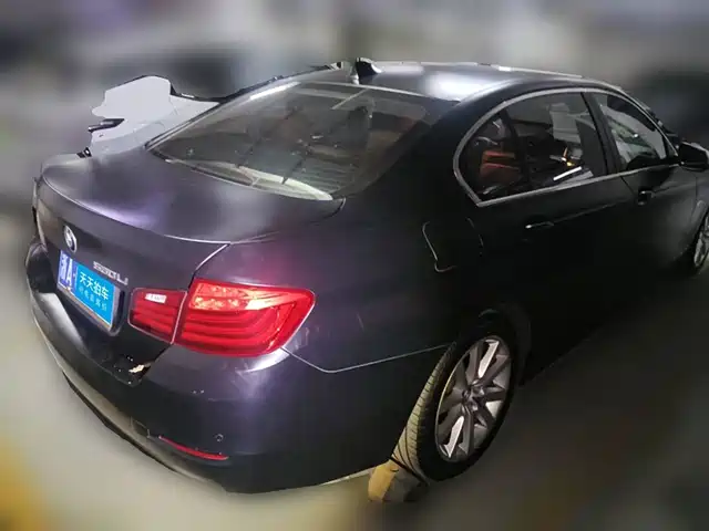BMW 5 Series 2014 528Li Leading Edition — фото 2