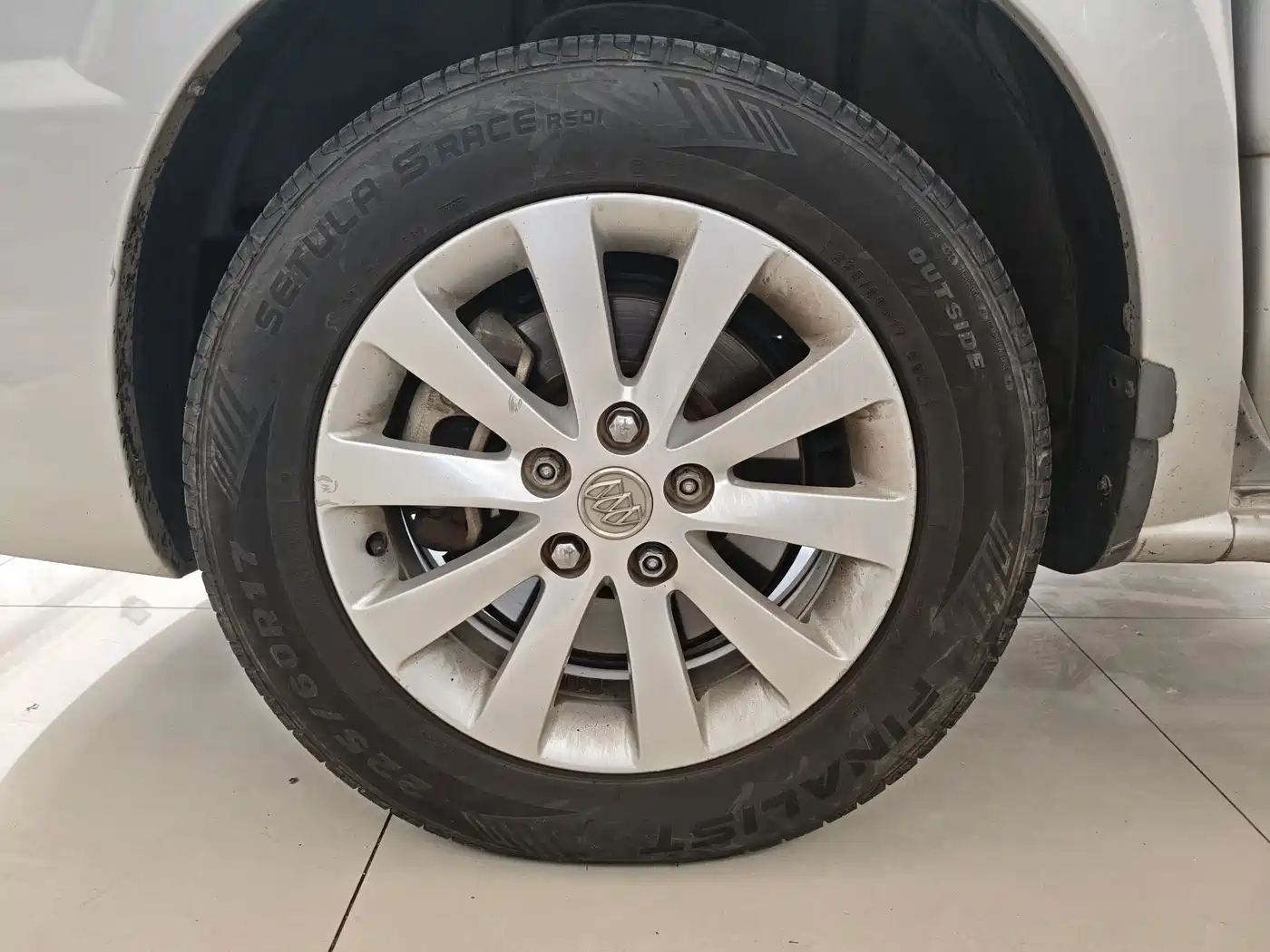 Фото 16 - Buick GL8