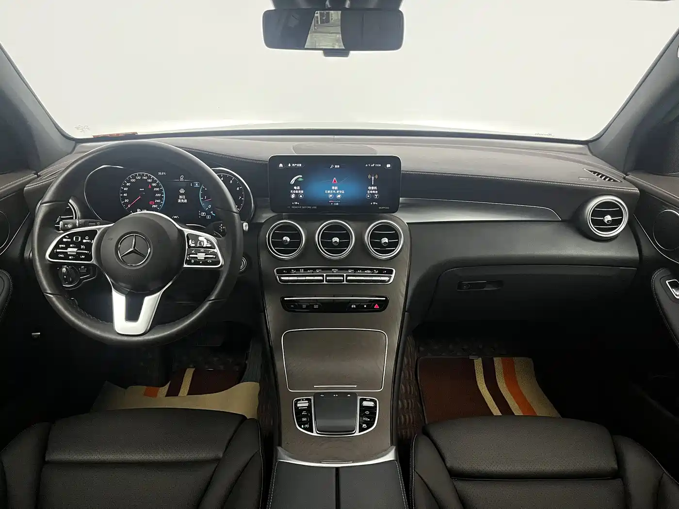 Mercedes-Benz GLC 2022 GLC 300 L 4MATIC Dynamic Collector's Edition фото 7