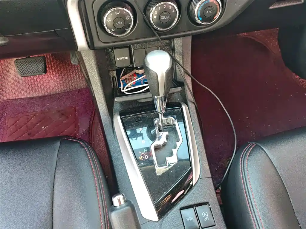Toyota Corolla 2018 1.2T S-CVT GL-i Smart Shine Edition фото 10