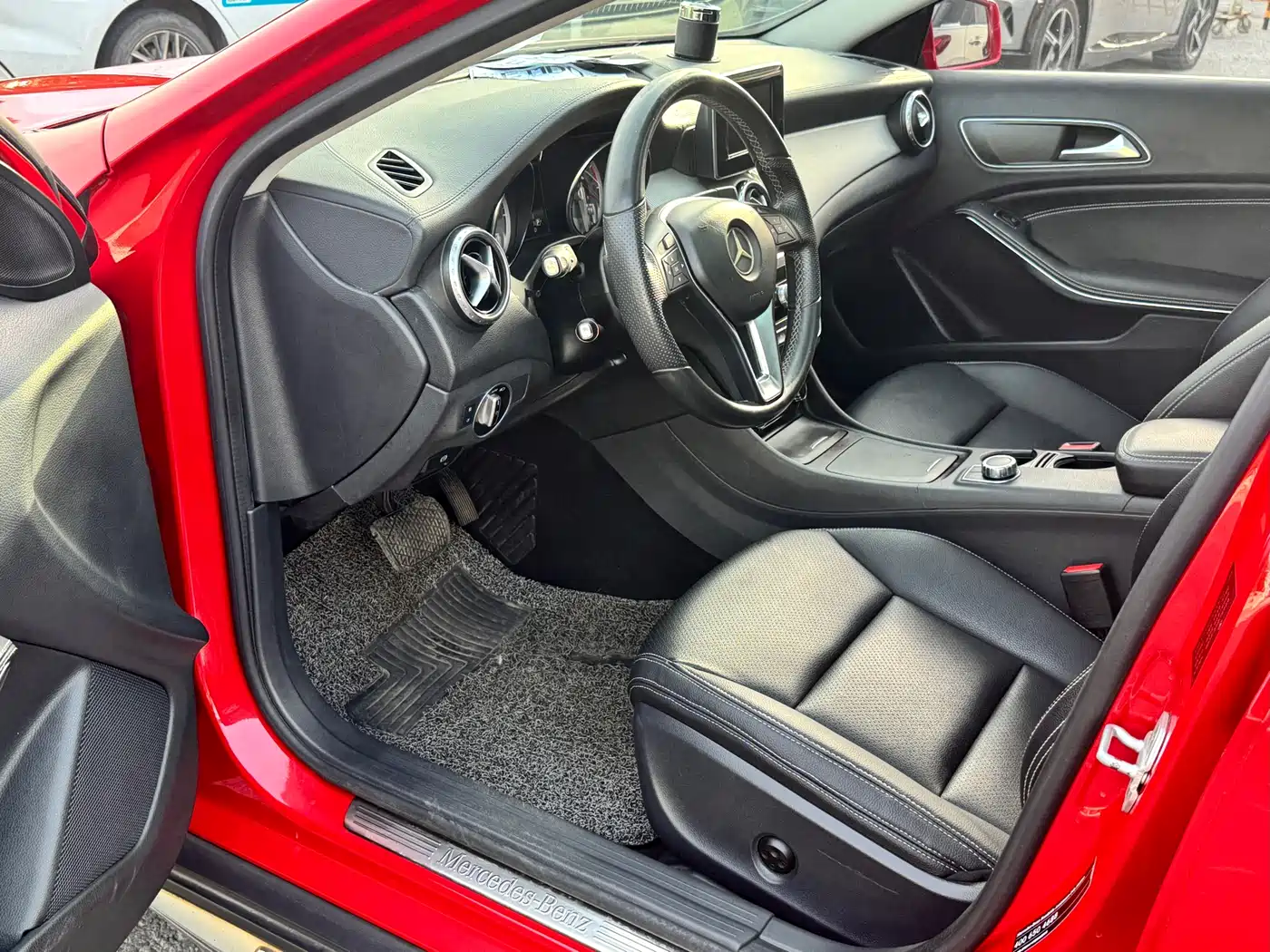 Mercedes-Benz GLA 2015 GLA 200 Fashion фото 7