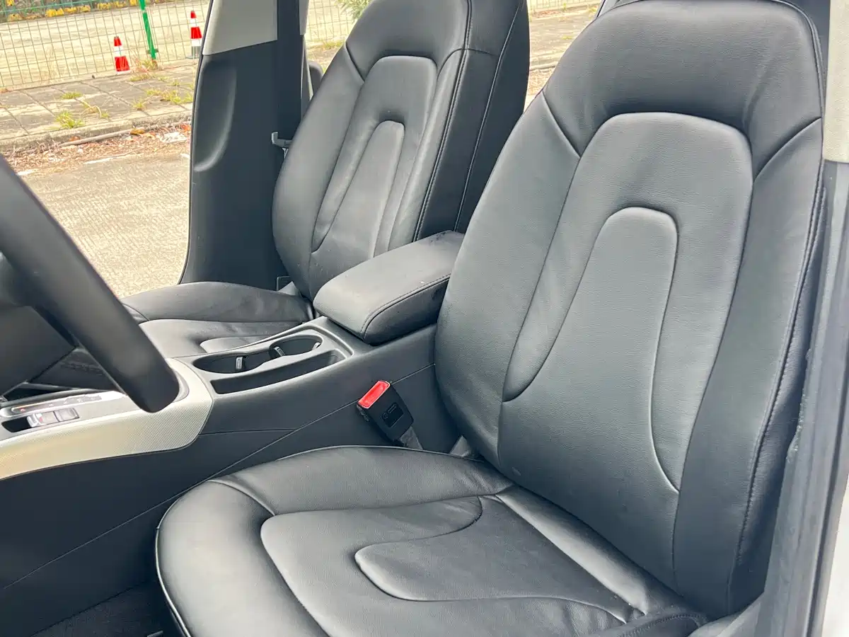 Audi A4L 2013 35 TFSI Automatic Standard фото 11