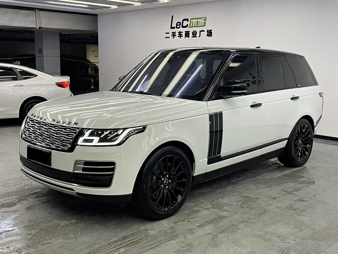Фото 1 - Land Rover Range Rover