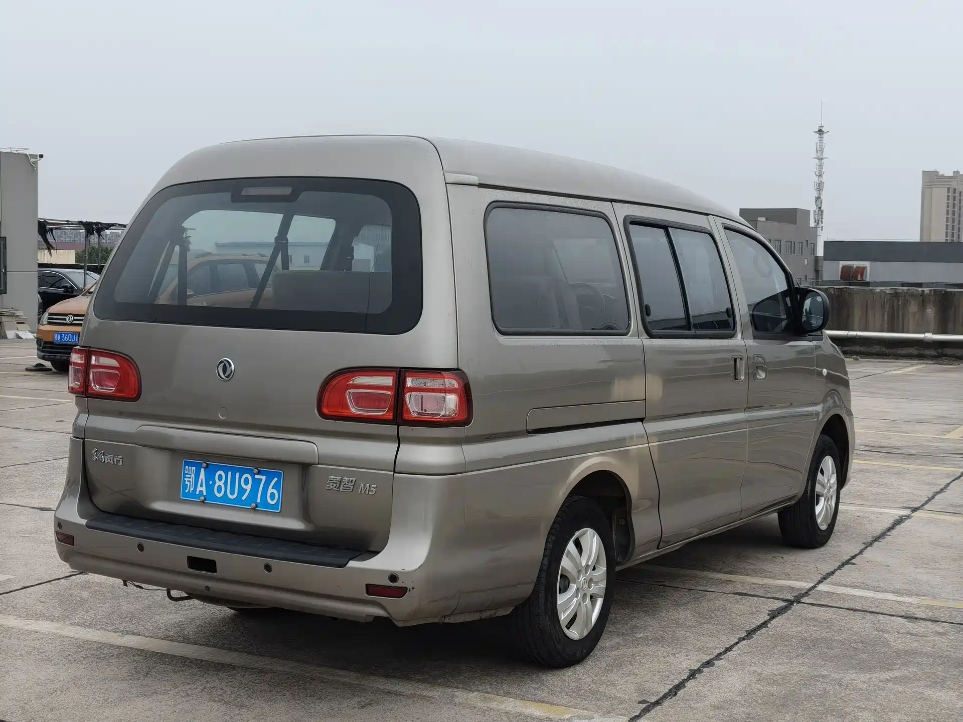 صورة 7 - Dongfeng Fengxing Lingzhi