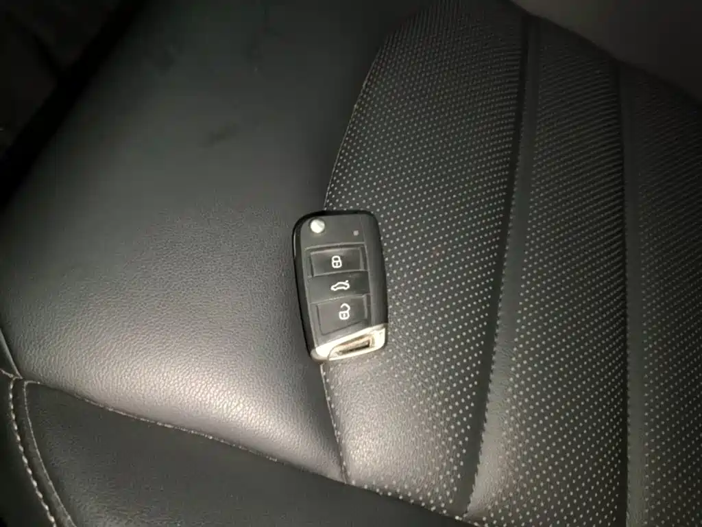 VOLKSWAGEN TUYUE