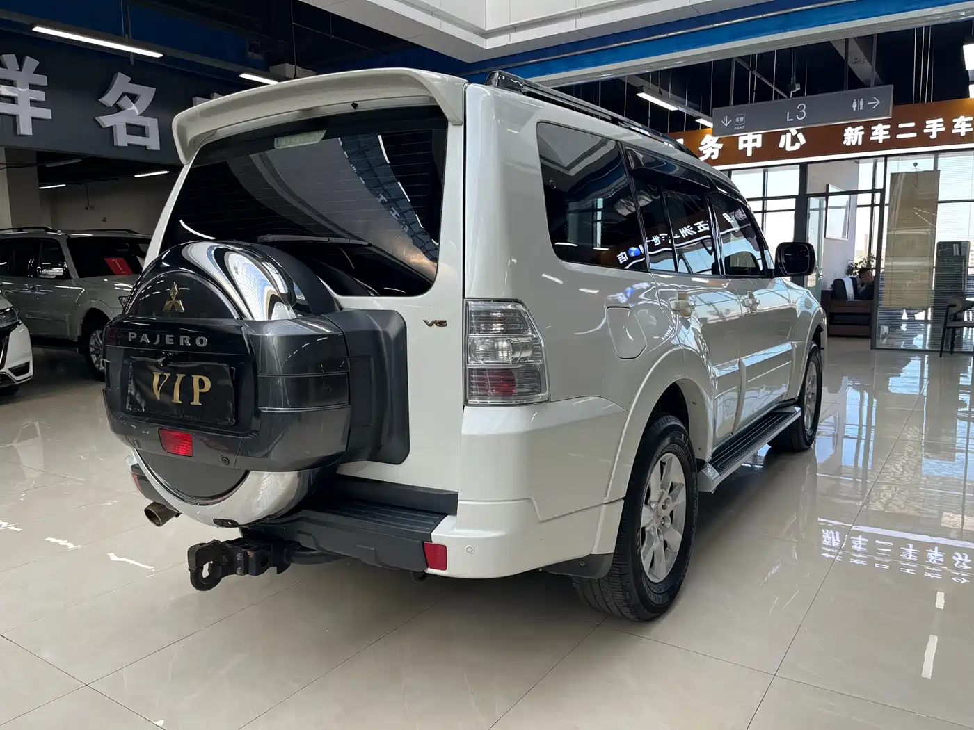 Mitsubishi Pajero (Import) 2016 3.0L Automatic Standard (China V) фото 7