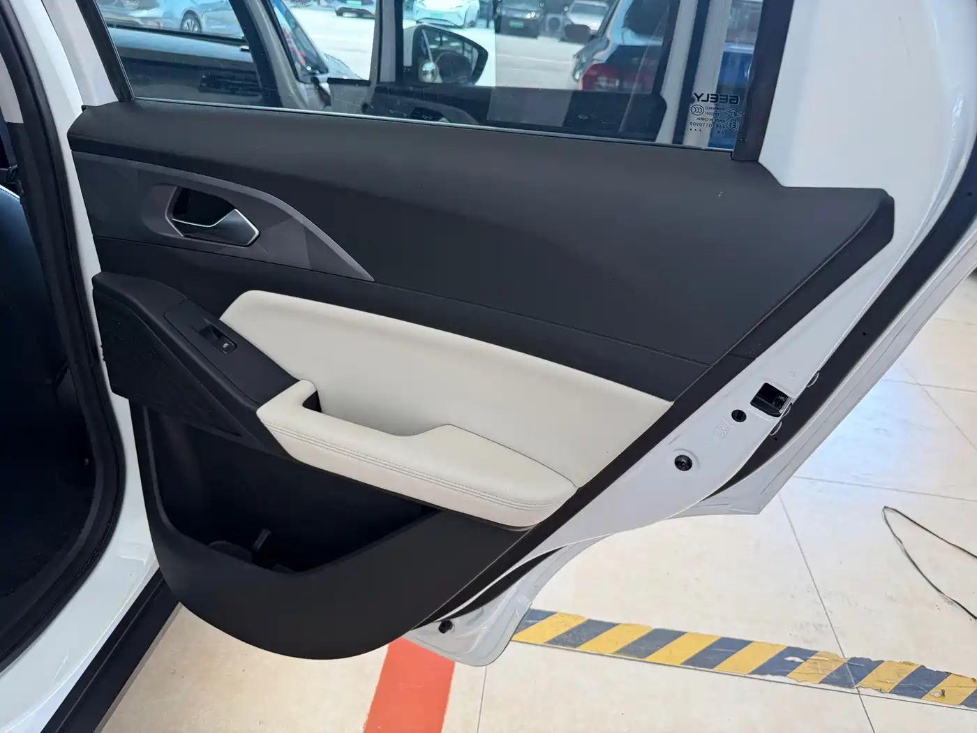 Geely Geometry E Firefly 2024 2024 401km Starlight
