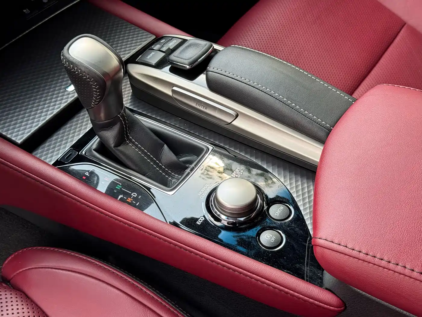 Photo 13 - Lexus GS