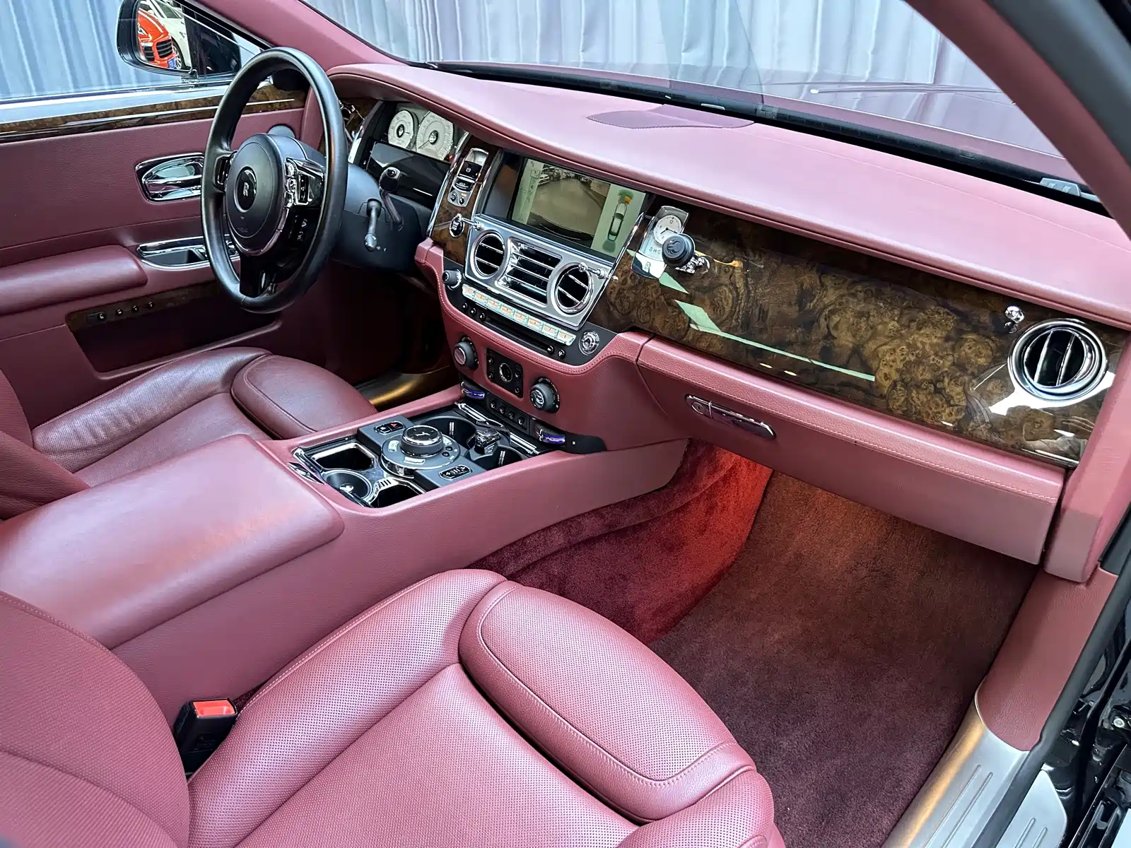 Фото 17 - Rolls-Royce Ghost