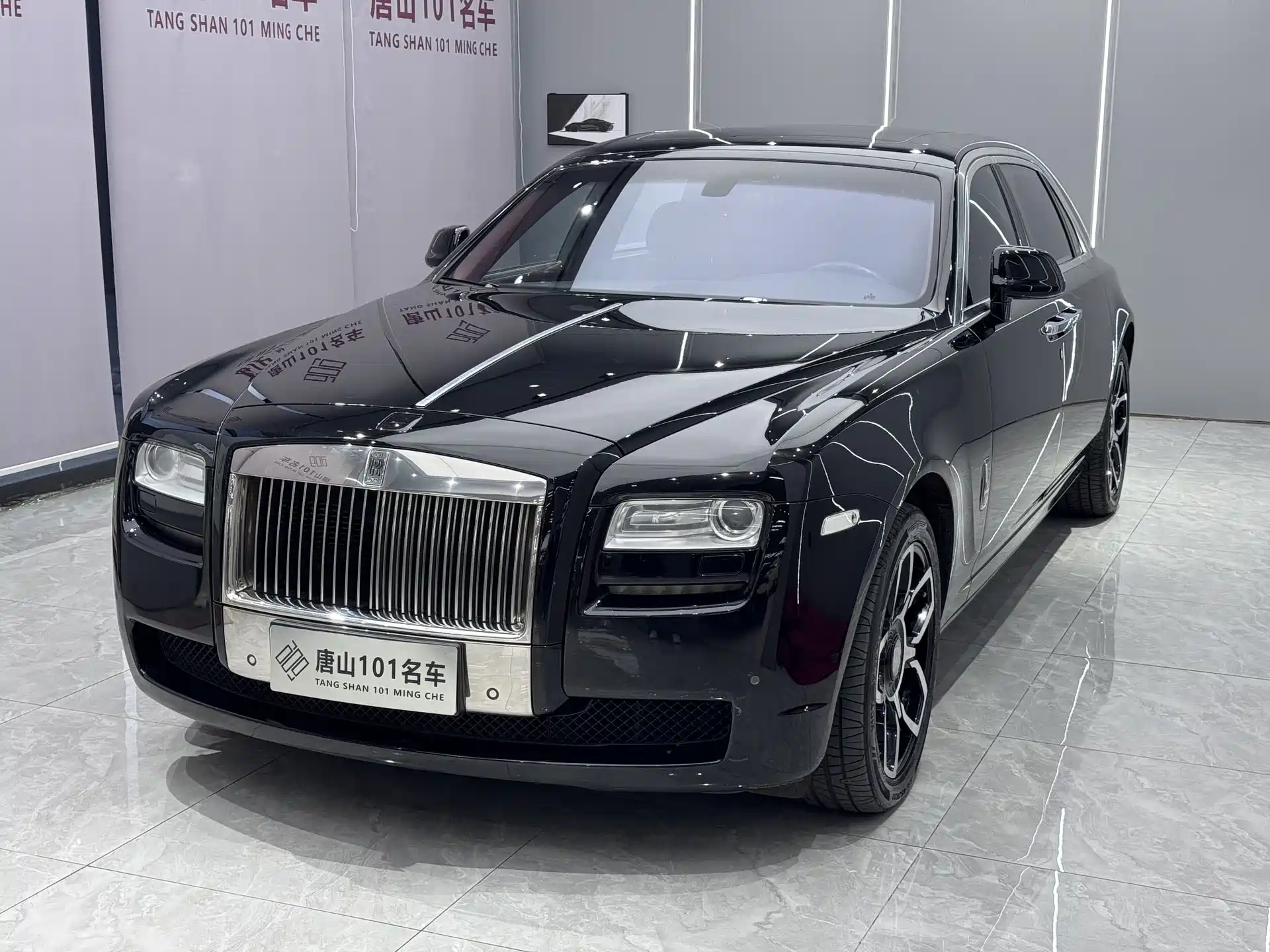 Фото 1 - Rolls-Royce Ghost