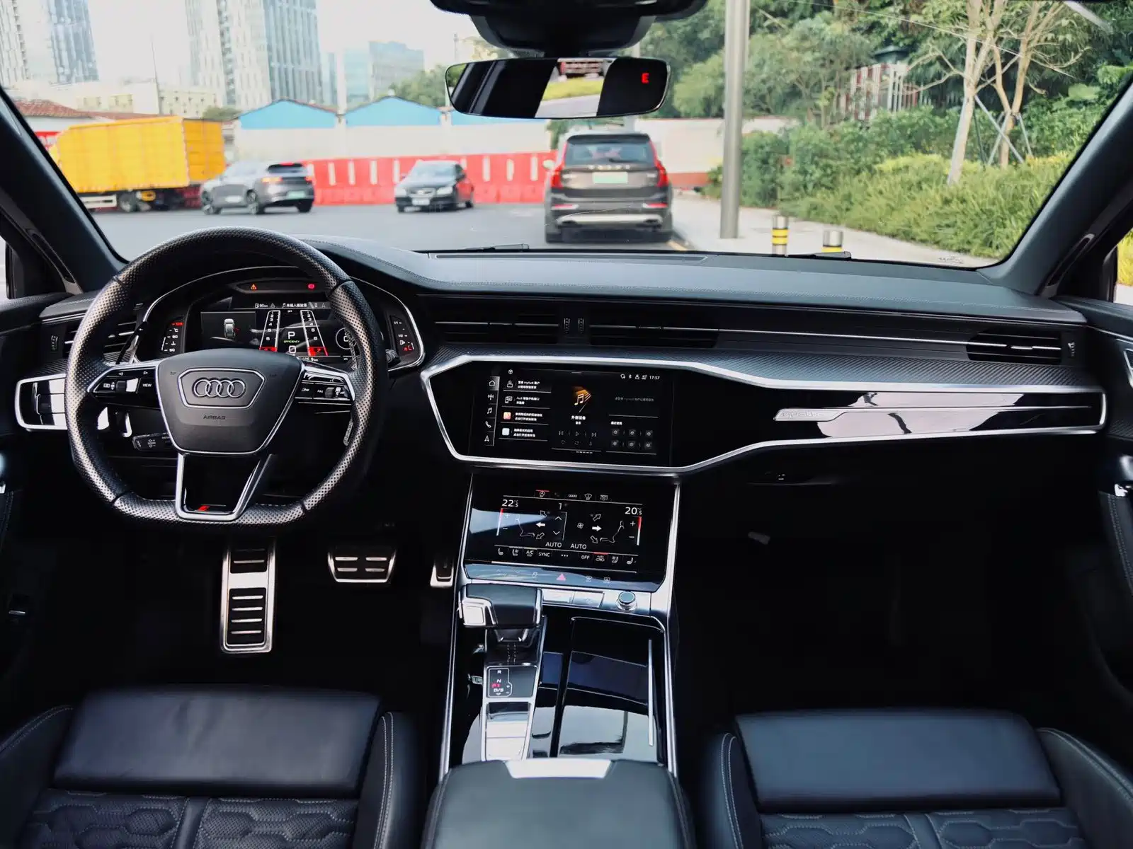 Photo 5 - Audi RS 6