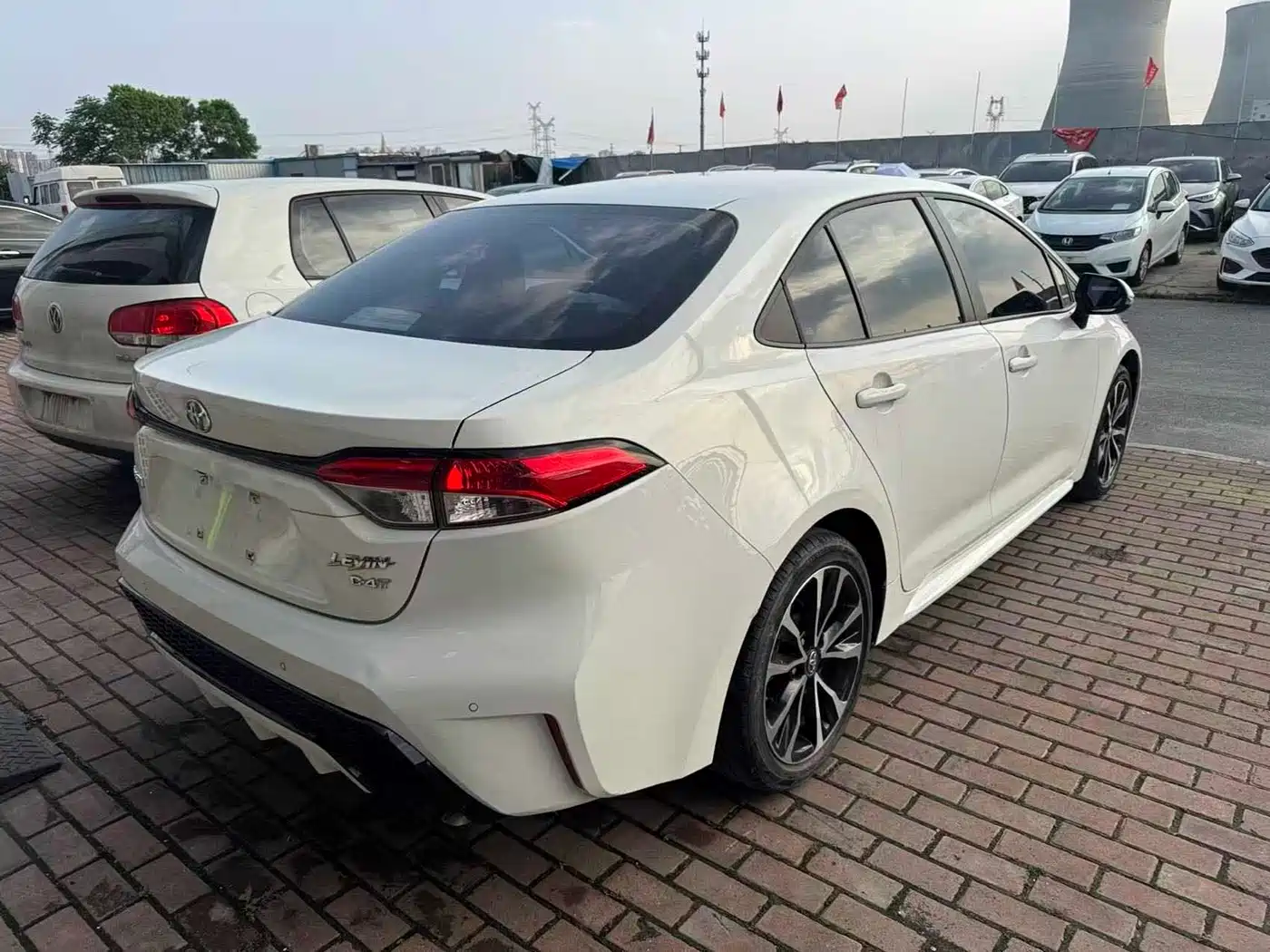 Toyota Levin 2021 185T CVT Sport Edition фото 4