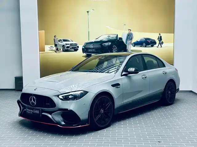  Mercedes-Benz Mercedes-Benz C-Class AMG New Energy 2024 Mercedes-AMG C 63 S E PERFORMANCE F1 Edition