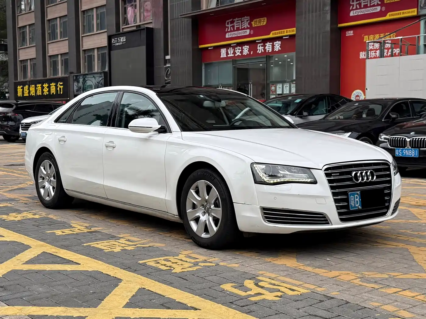 Audi A8 2012 A8L 50 TFSI quattro Luxury