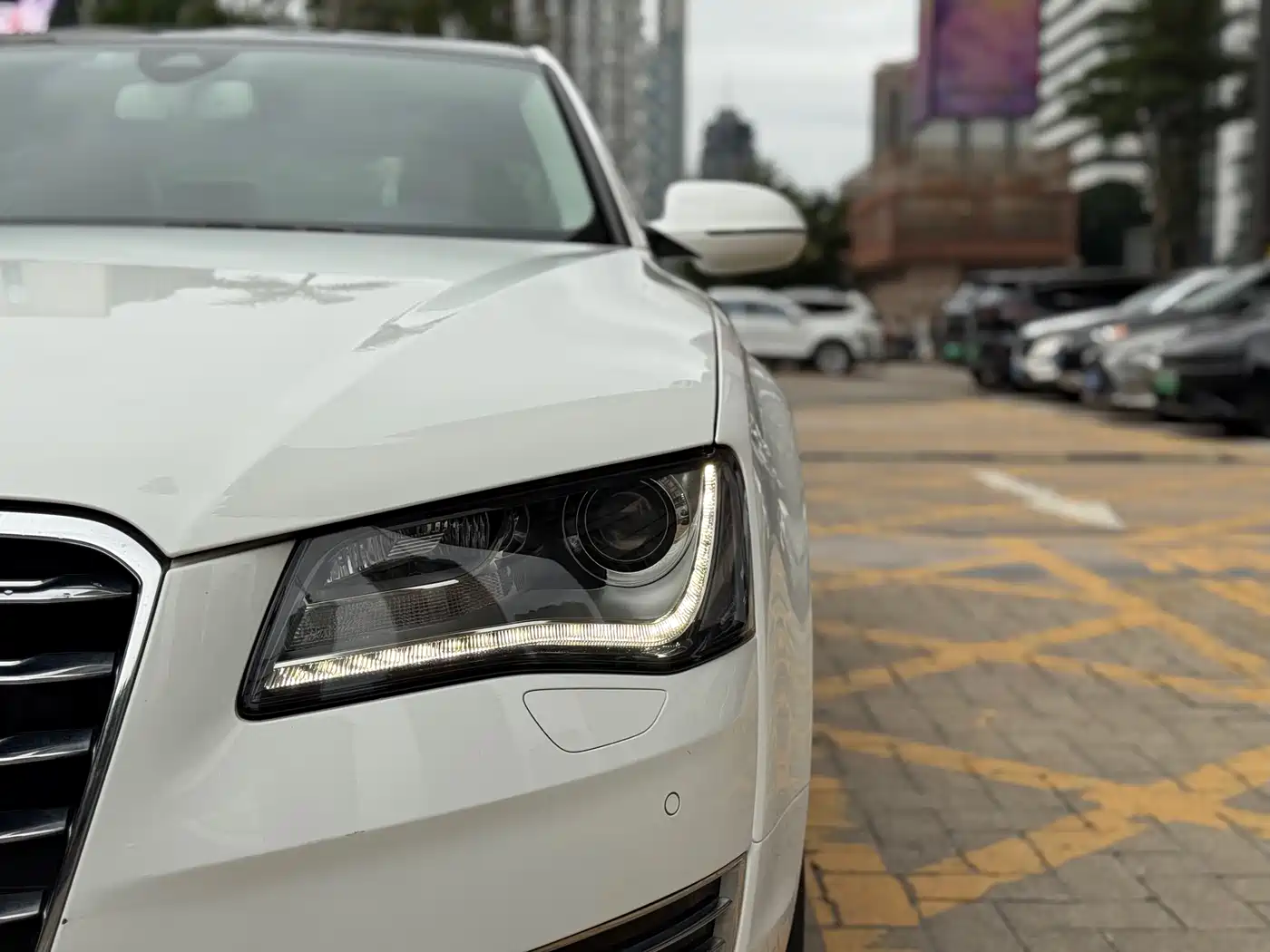 Audi A8 2012 A8L 50 TFSI quattro Luxury фото 24