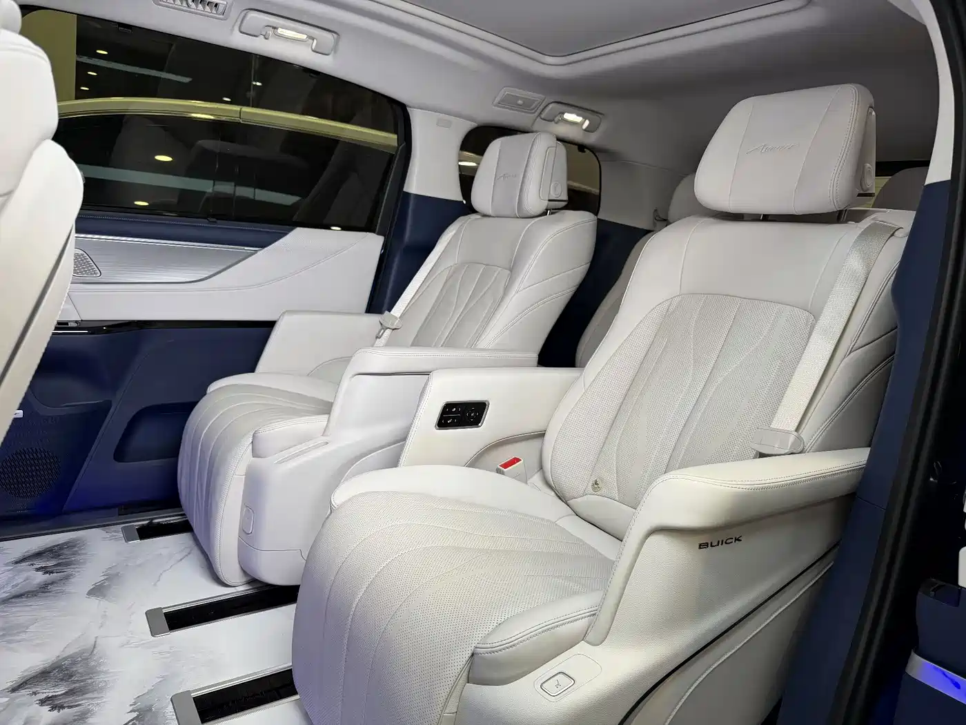 Buick GL8 New Energy 2024 Land Honor Luxury Edition 6-Seater фото 18