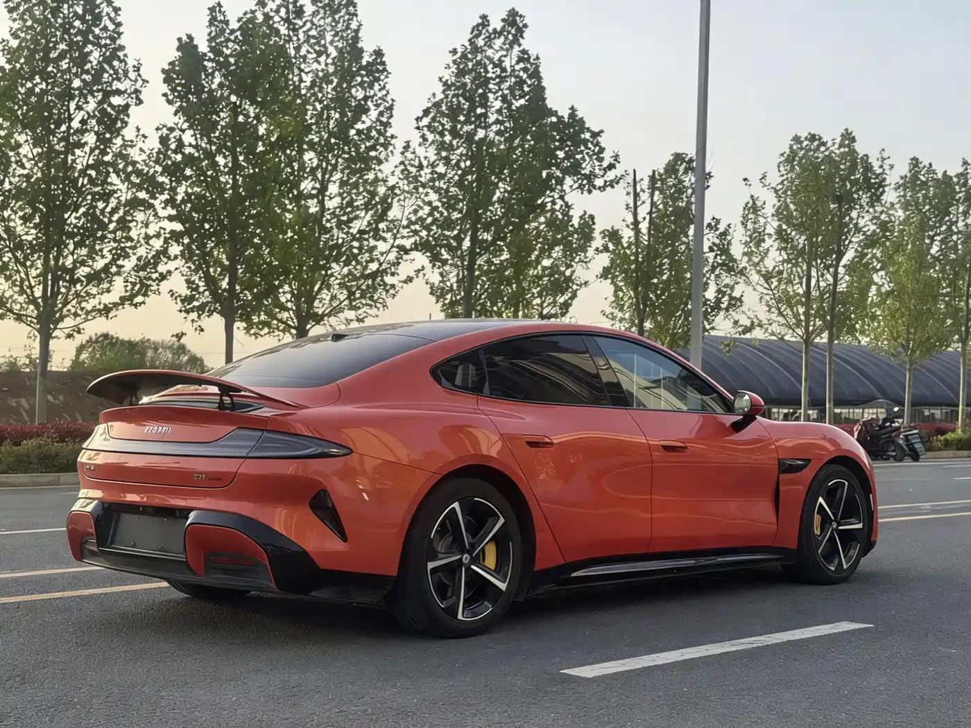 XIAOMI CAR XIAOMI SU7