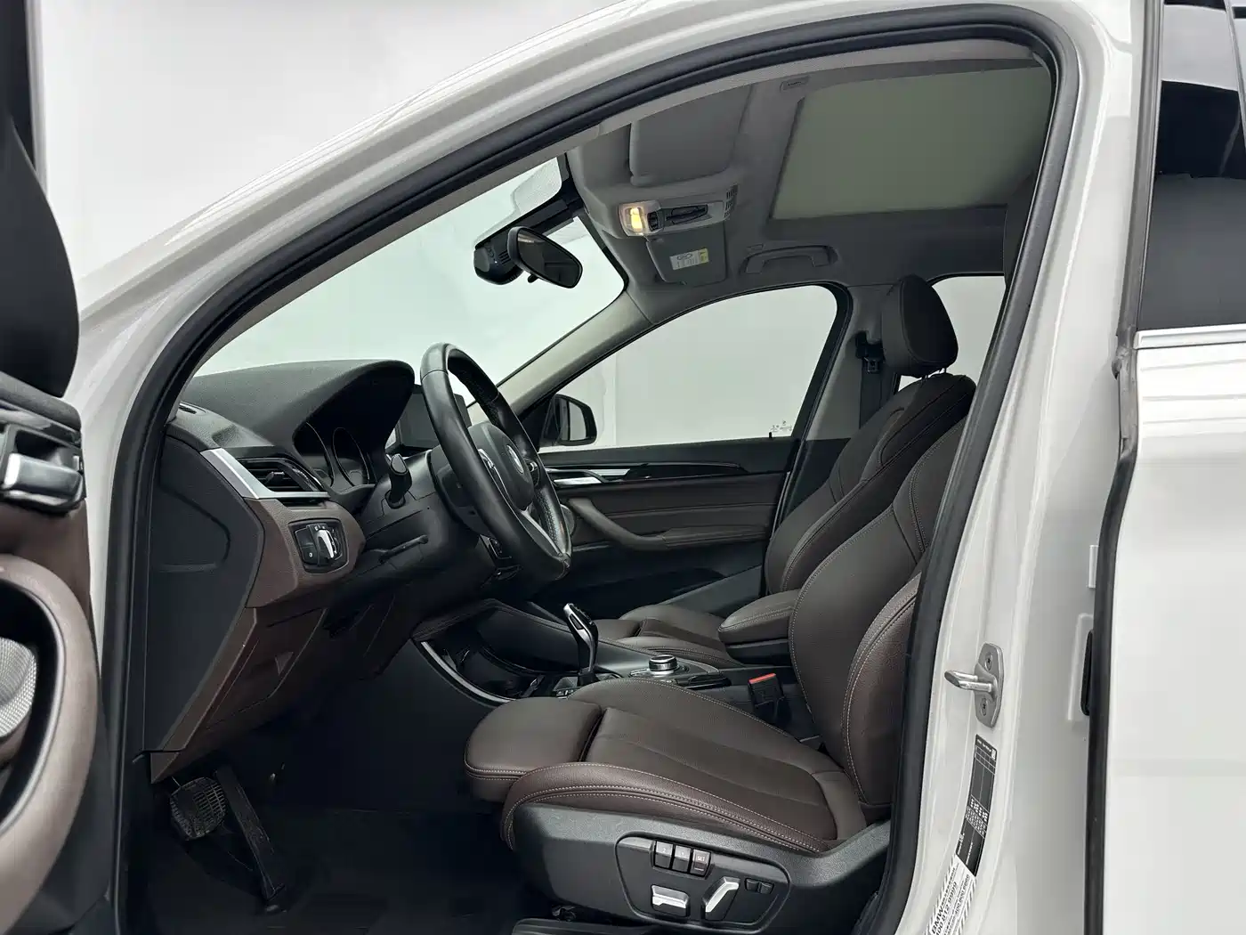 BMW X1 2022 sDrive20Li Premium фото 5