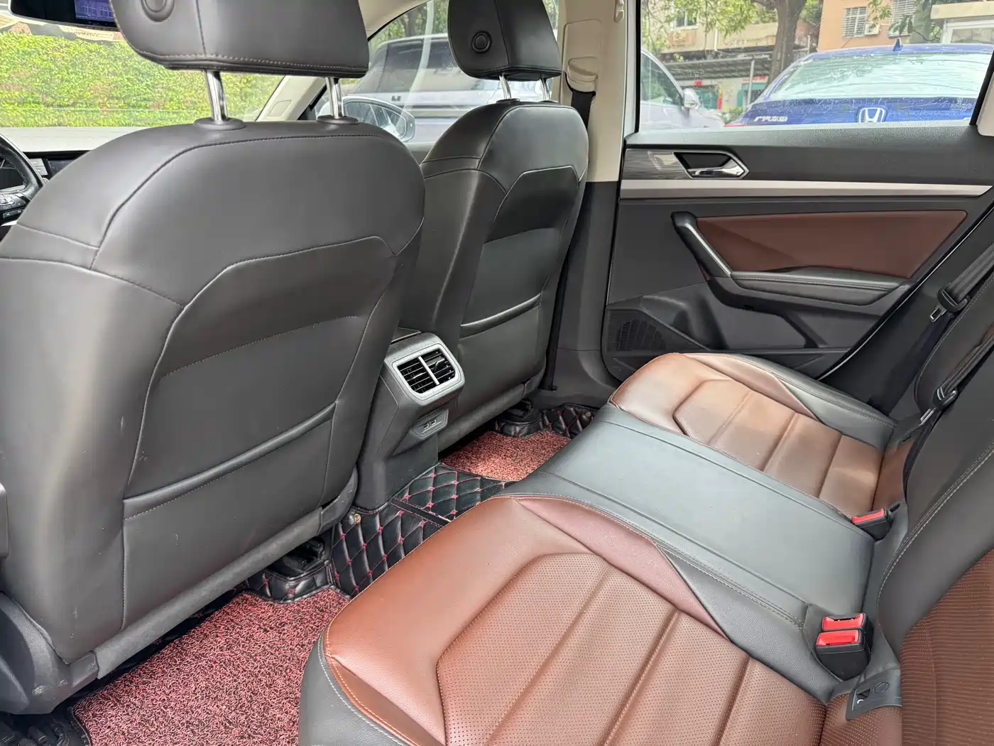 Volkswagen Lavida 2019 280TSI DSG Luxury Edition China VI фото 7