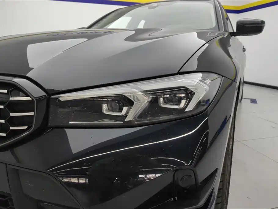 BMW 3 Series 2023 325Li M Sport Black Night Package фото 5